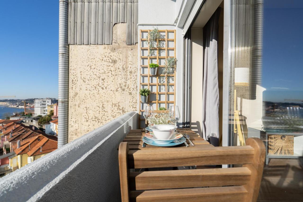 Gaya Avenue Flats - Elegant Contemporary Flats With Balcony Apartment Vila Nova de Gaia Exterior foto